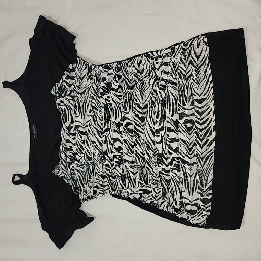 Free Kisses Monochrome Zebra Pattern Blouse